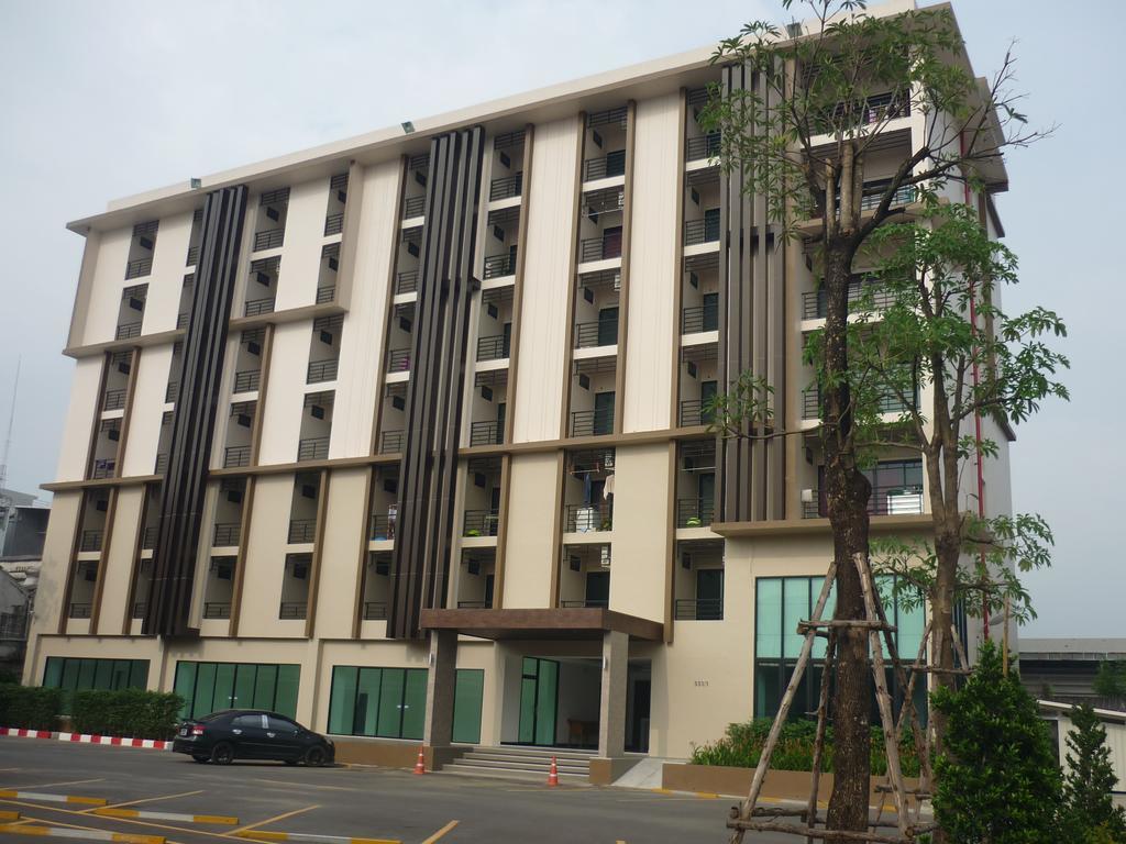 Ben Residence Bangkok Exterior photo